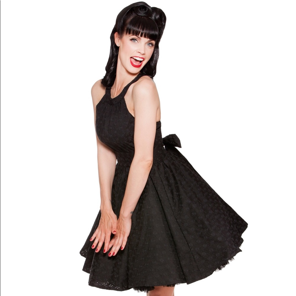 🌺ONLY 1 LEFT!  Kinny & Howie Diana Eyelet Dress - Picture 3 of 7